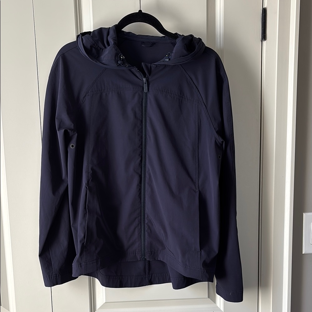 Lululemon lightweight rain jacket